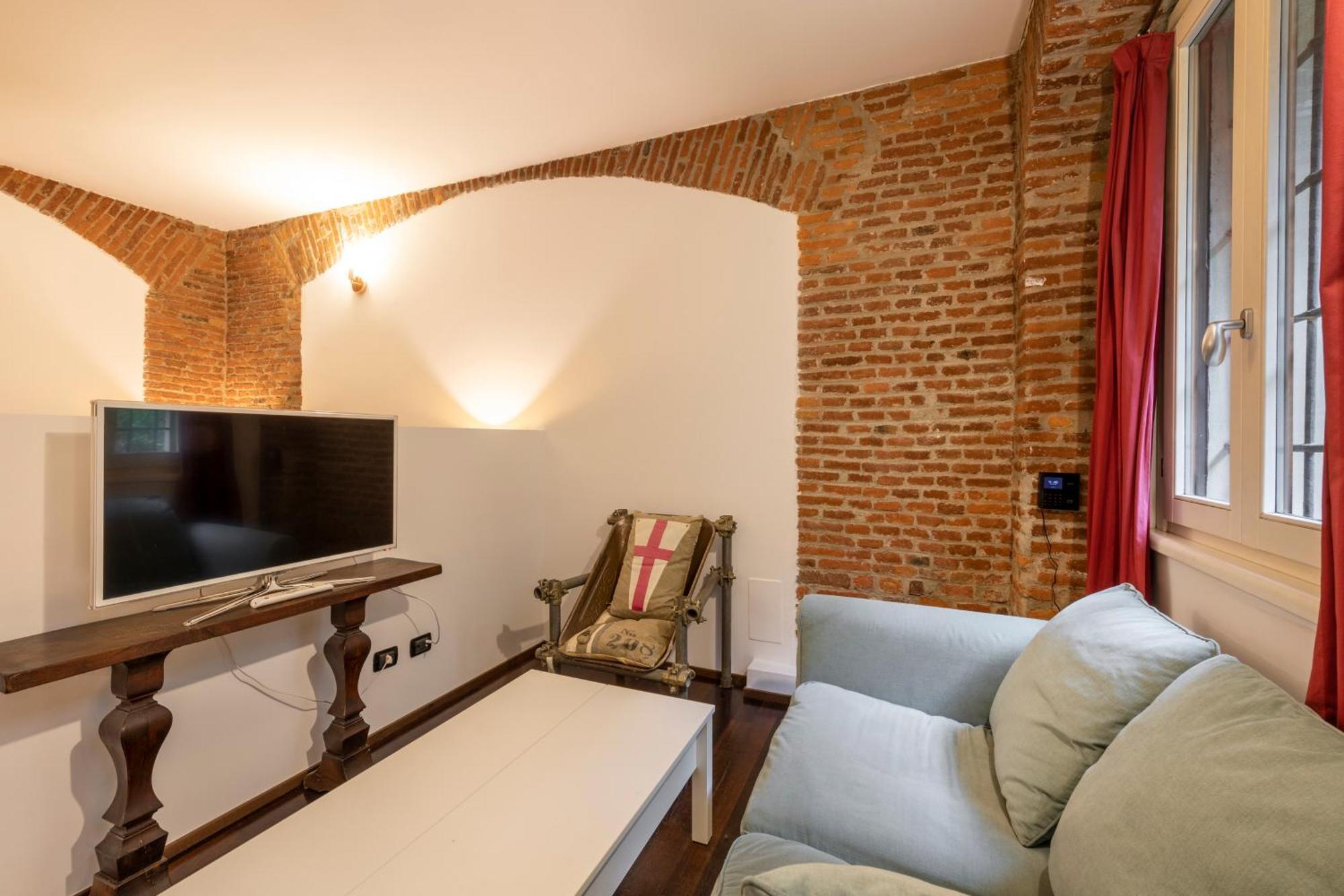 The Junior Loft Navigli - B Milano